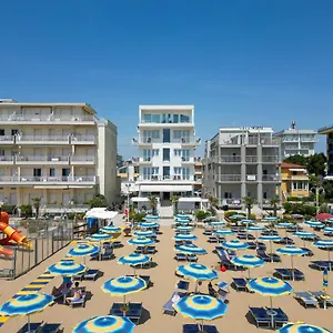 Boston 3 Stelle Superior Frontemare 3*, Lido di Jesolo Italia